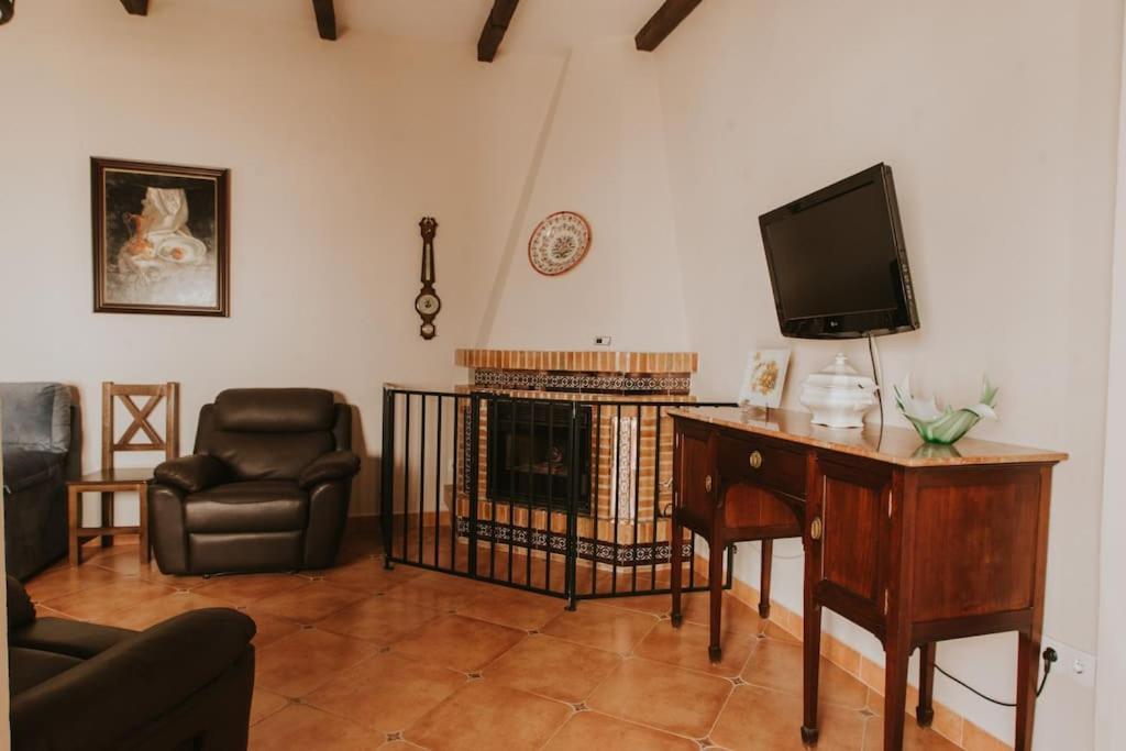 Вилла Casa Leal Ла-Пуэбла-де-лос-Инфантес Экстерьер фото